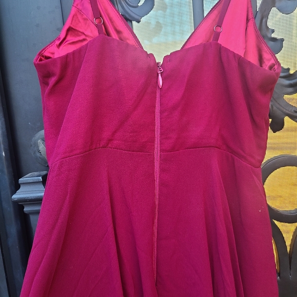Lulus long flowy spaghetti stap dress. - Picture 5 of 8